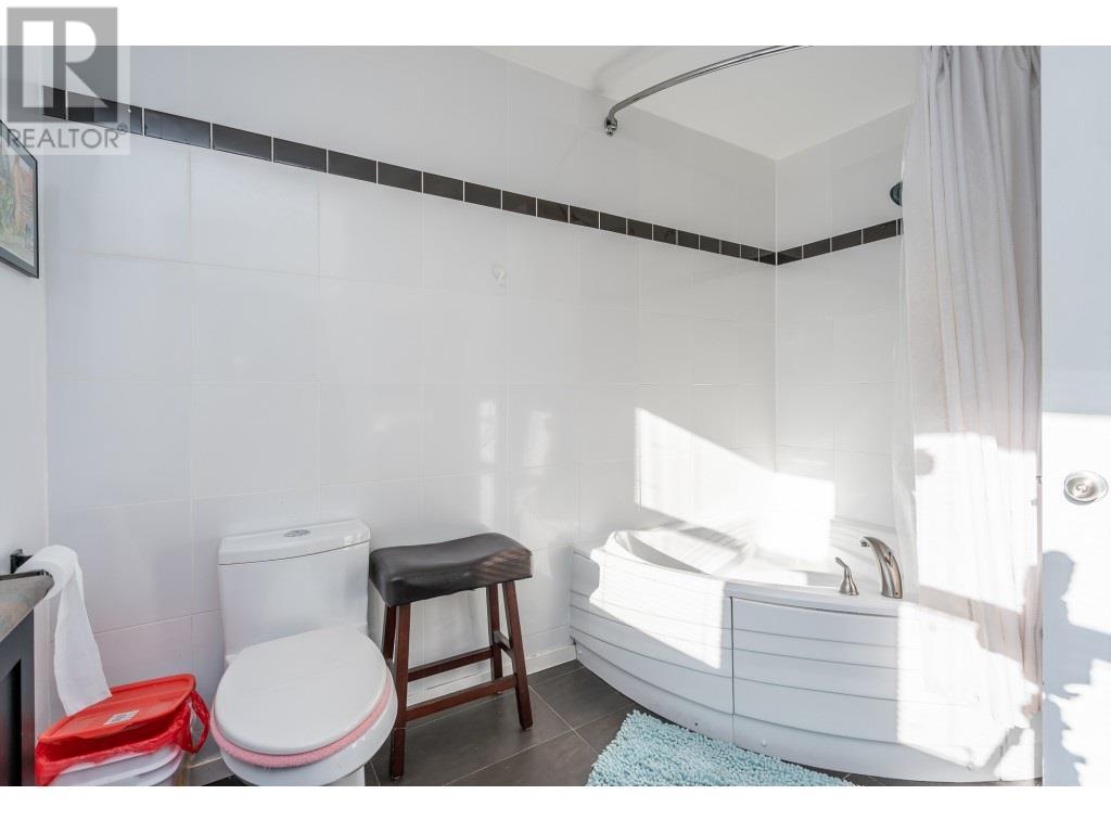 1528 Bond Street, North Vancouver, British Columbia  V7J 1E7 - Photo 22 - R2996975