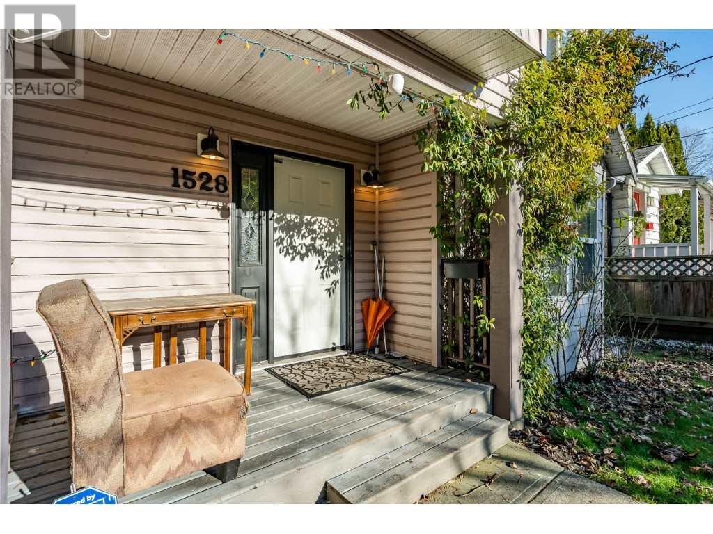 Property at 1528 BOND STREET image 5