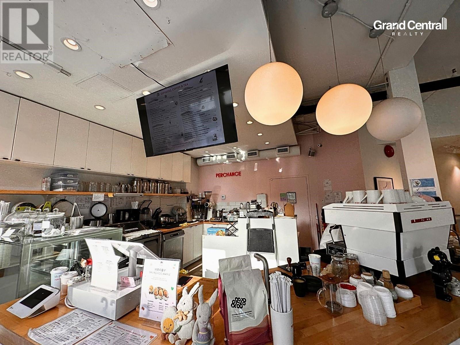 Property at 3363 DUNBAR STREET image 4