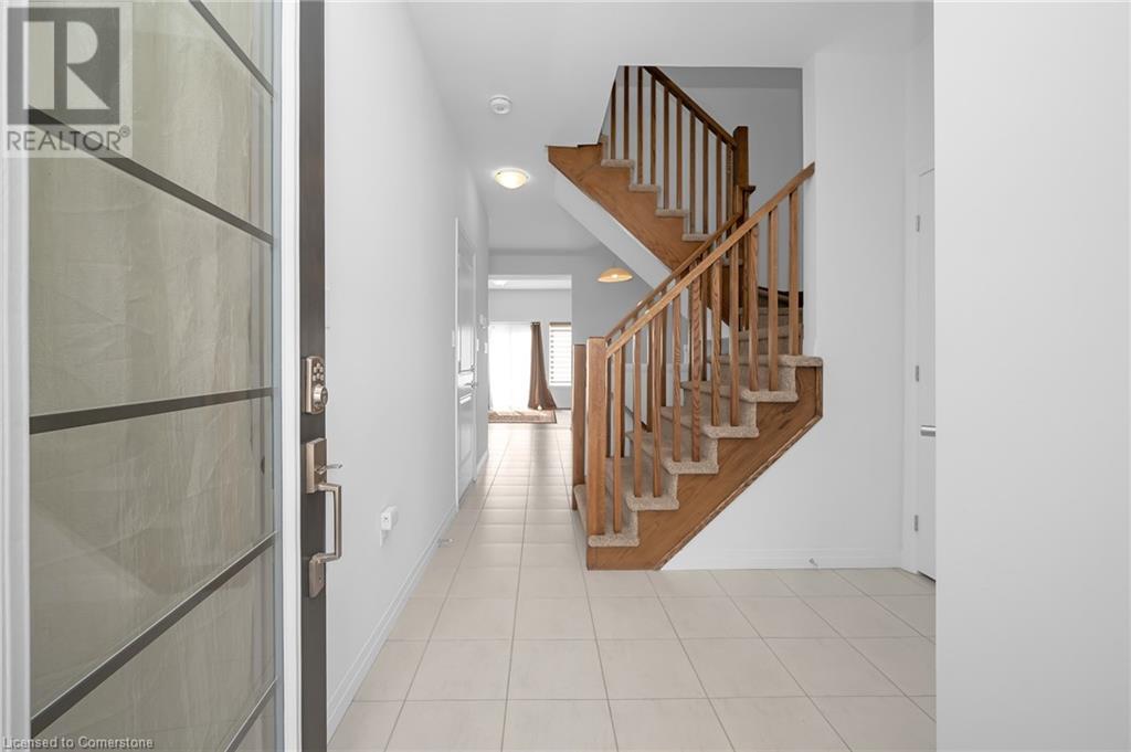 5046 Connor Drive, Beamsville, Ontario L3J 0S1 - Photo 4 - 40723832