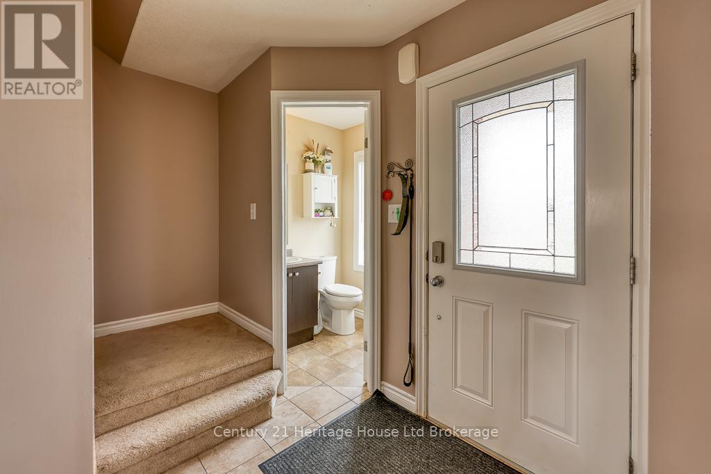 Property at 27 TOMPKINS COURT image 2