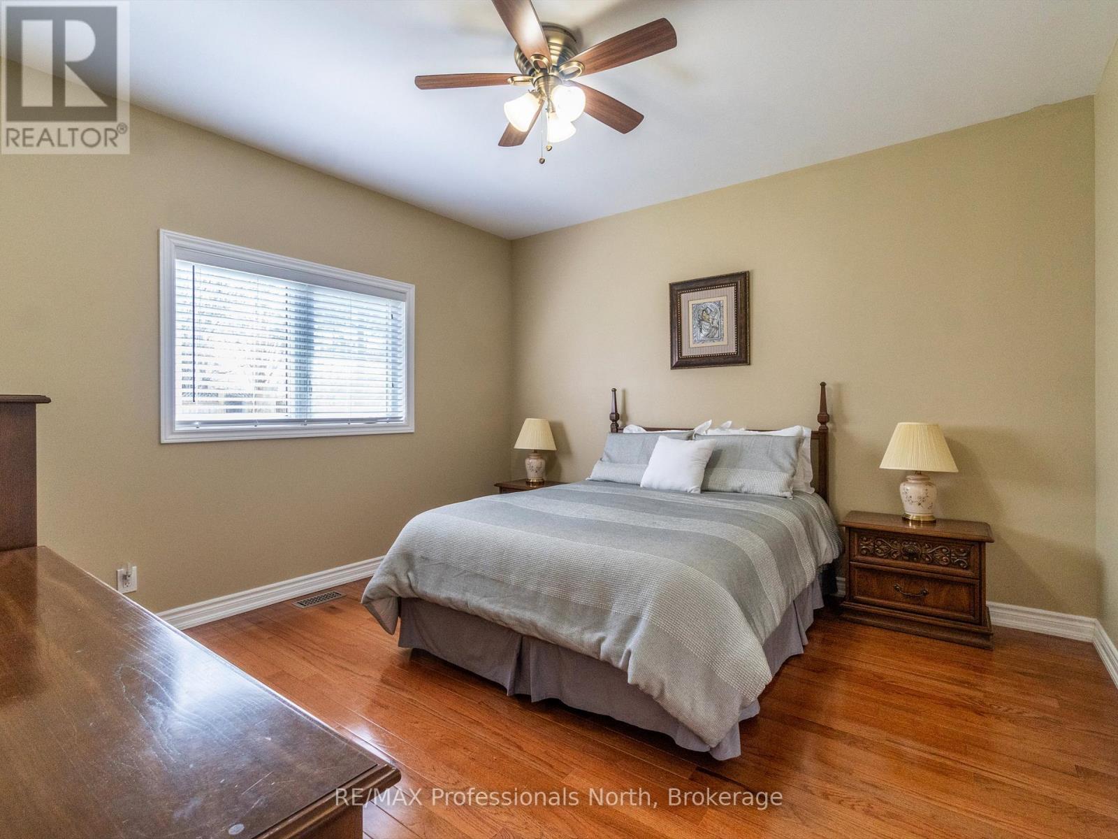 27 Susan Street W, Huntsville, Ontario  P1H 1X2 - Photo 12 - X12117432