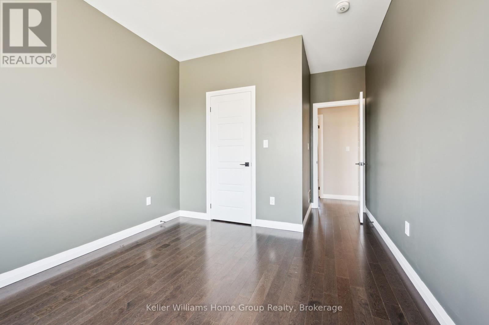 Pvt - 26 Creekside Terrace, Centre Wellington, Ontario  N1M 0H4 - Photo 24 - X12117477