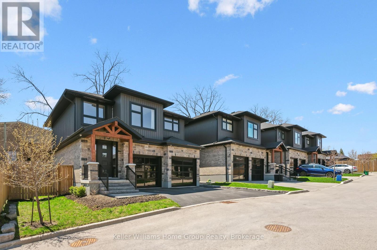 Pvt - 26 Creekside Terrace, Centre Wellington, Ontario  N1M 0H4 - Photo 4 - X12117477