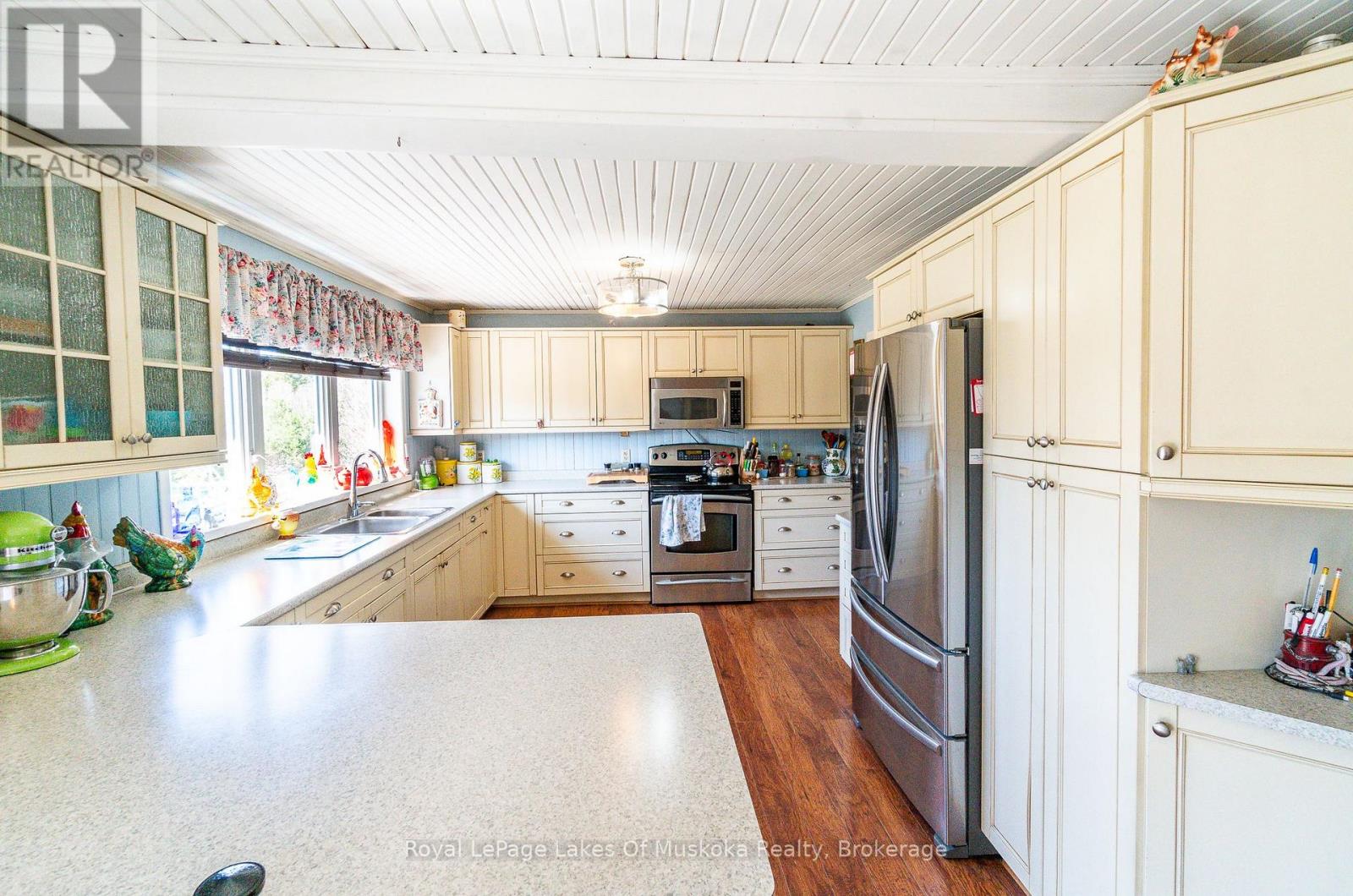 404 Stisted Road, Ryerson, Ontario  P0A 1C0 - Photo 5 - X12117497