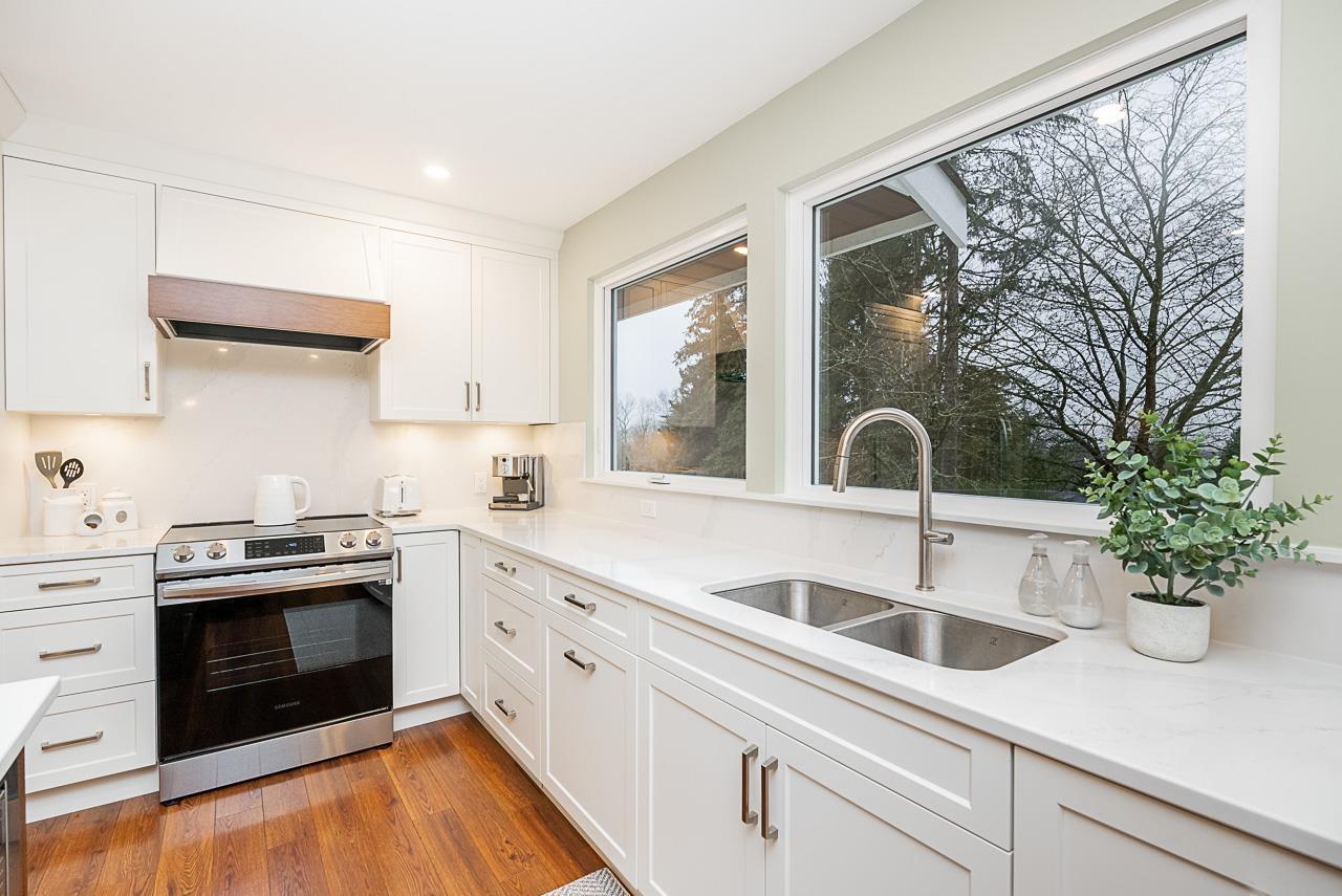 11045 Southridge Road, Delta, British Columbia  V4E 2M3 - Photo 9 - R2996896
