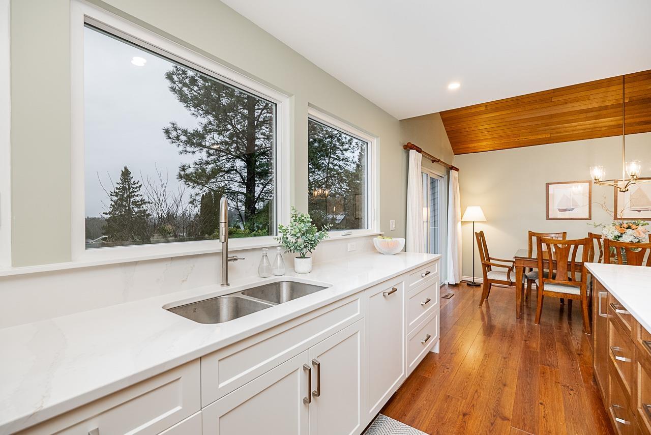 11045 Southridge Road, Delta, British Columbia  V4E 2M3 - Photo 10 - R2996896