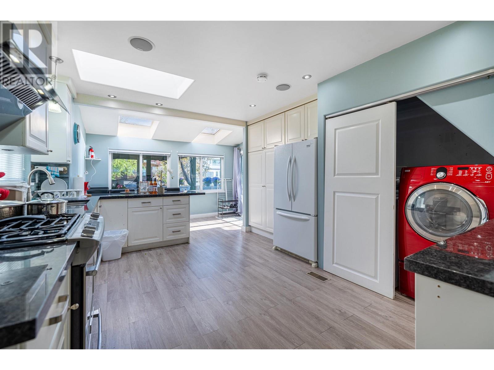 2085 W 45th Avenue, Vancouver, British Columbia  V6M 2H8 - Photo 9 - R2996573