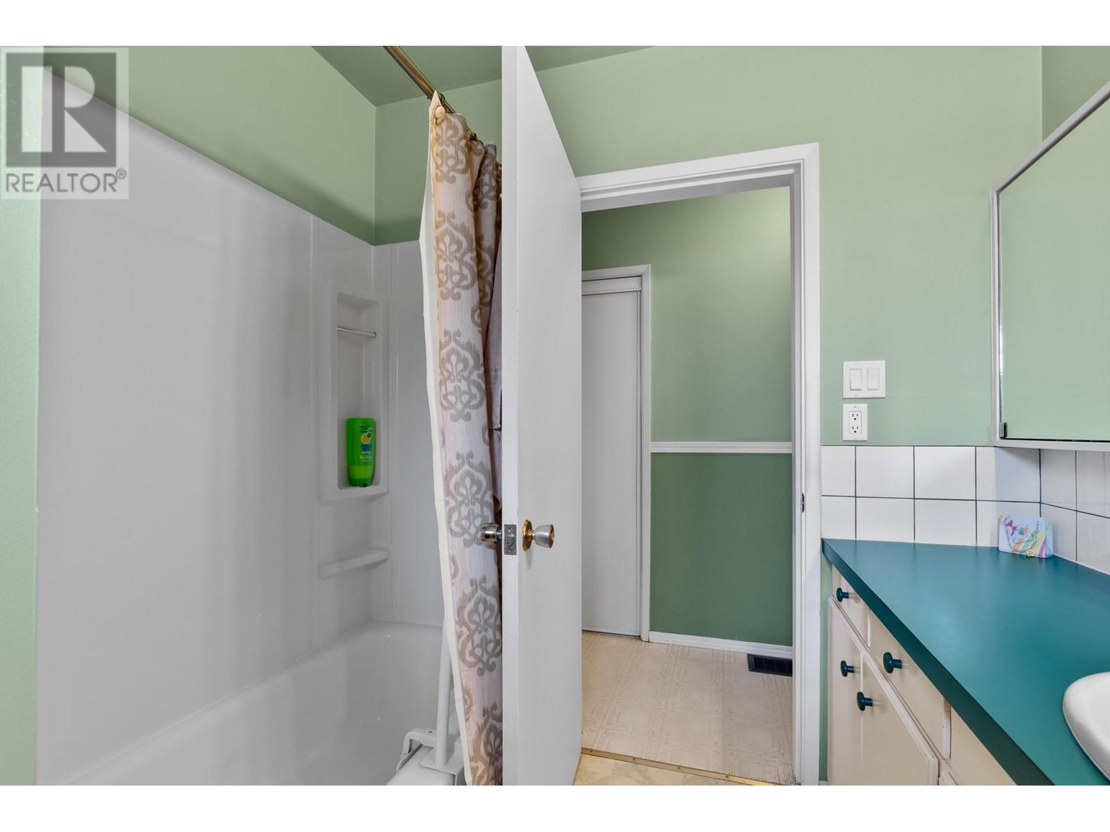 Property at 345 Hardie Road image 5