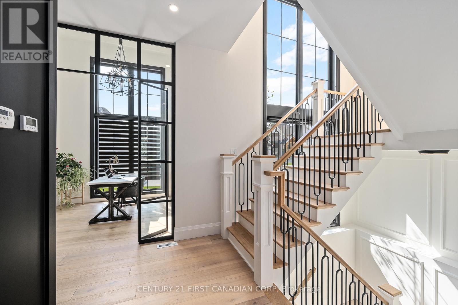 244 Foxborough Place, Thames Centre, Ontario  N0M 2P0 - Photo 2 - X12117480