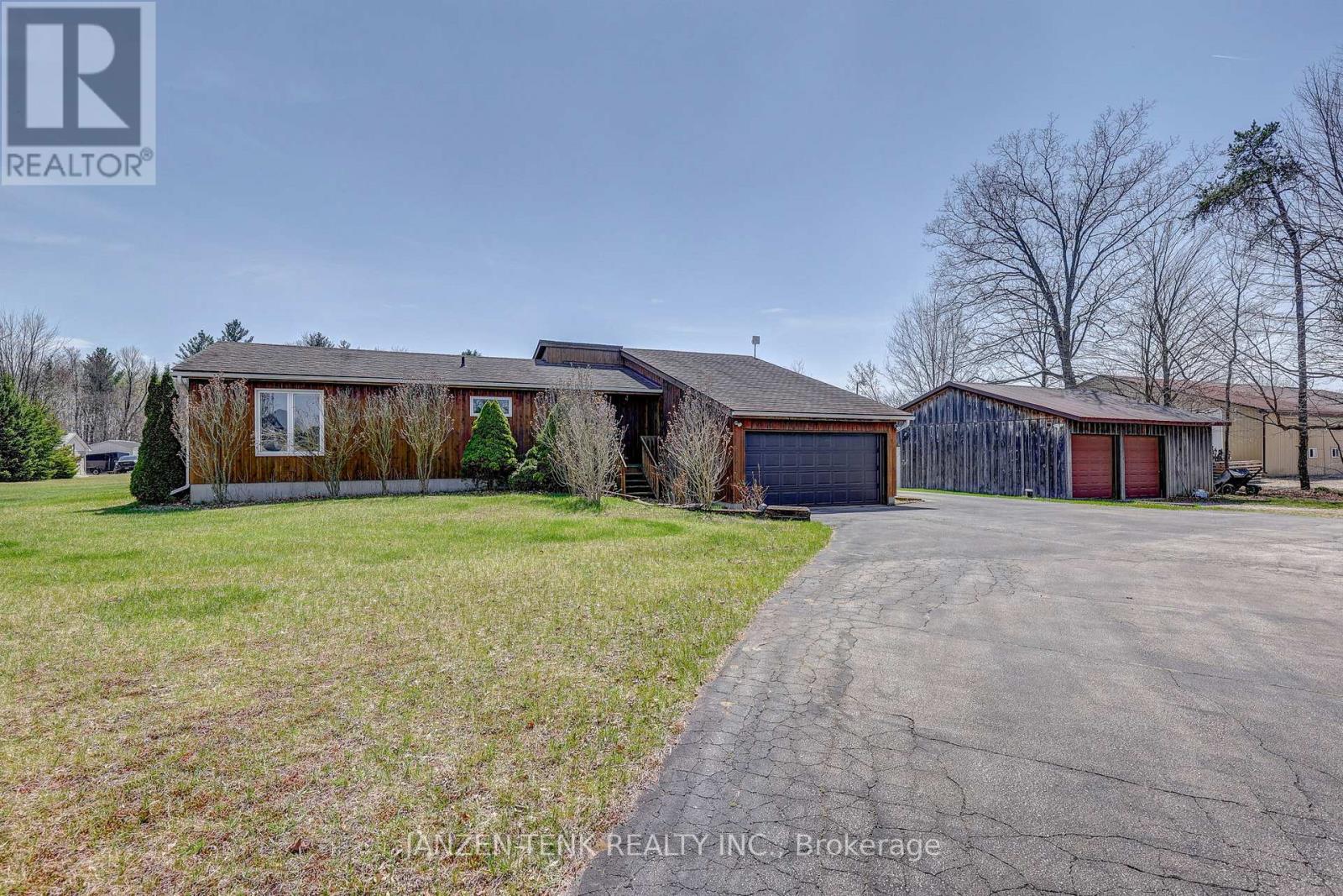 Property at 56729 EDEN LINE image 4