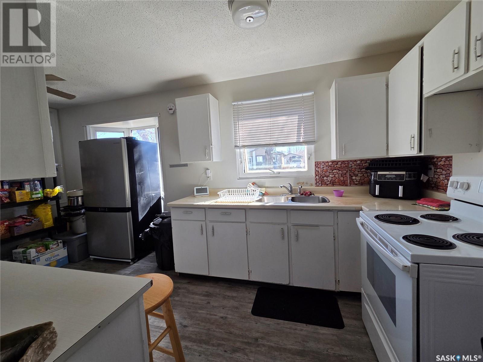 10107 Borden Crescent, North Battleford, Saskatchewan  S9A 2Z8 - Photo 4 - SK004352