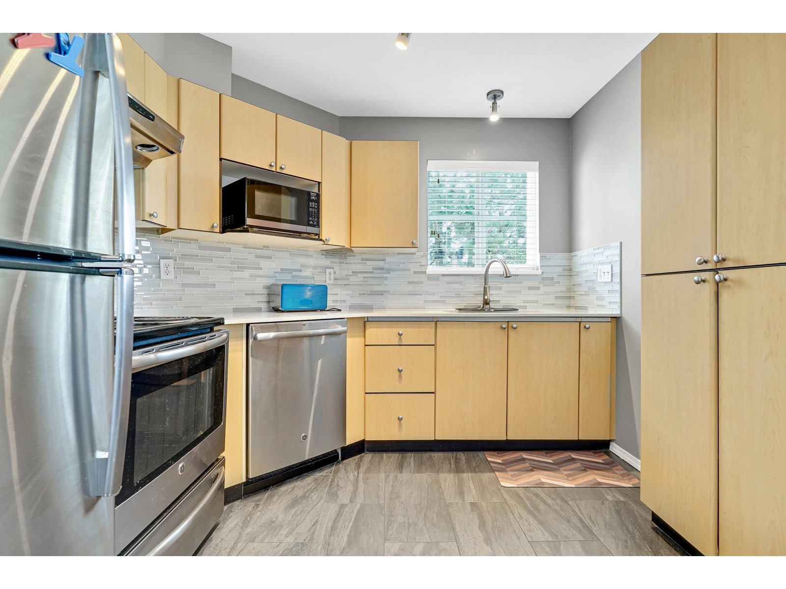 413 10188 155 Street, Surrey, British Columbia  V3R 0R6 - Photo 5 - R2996183
