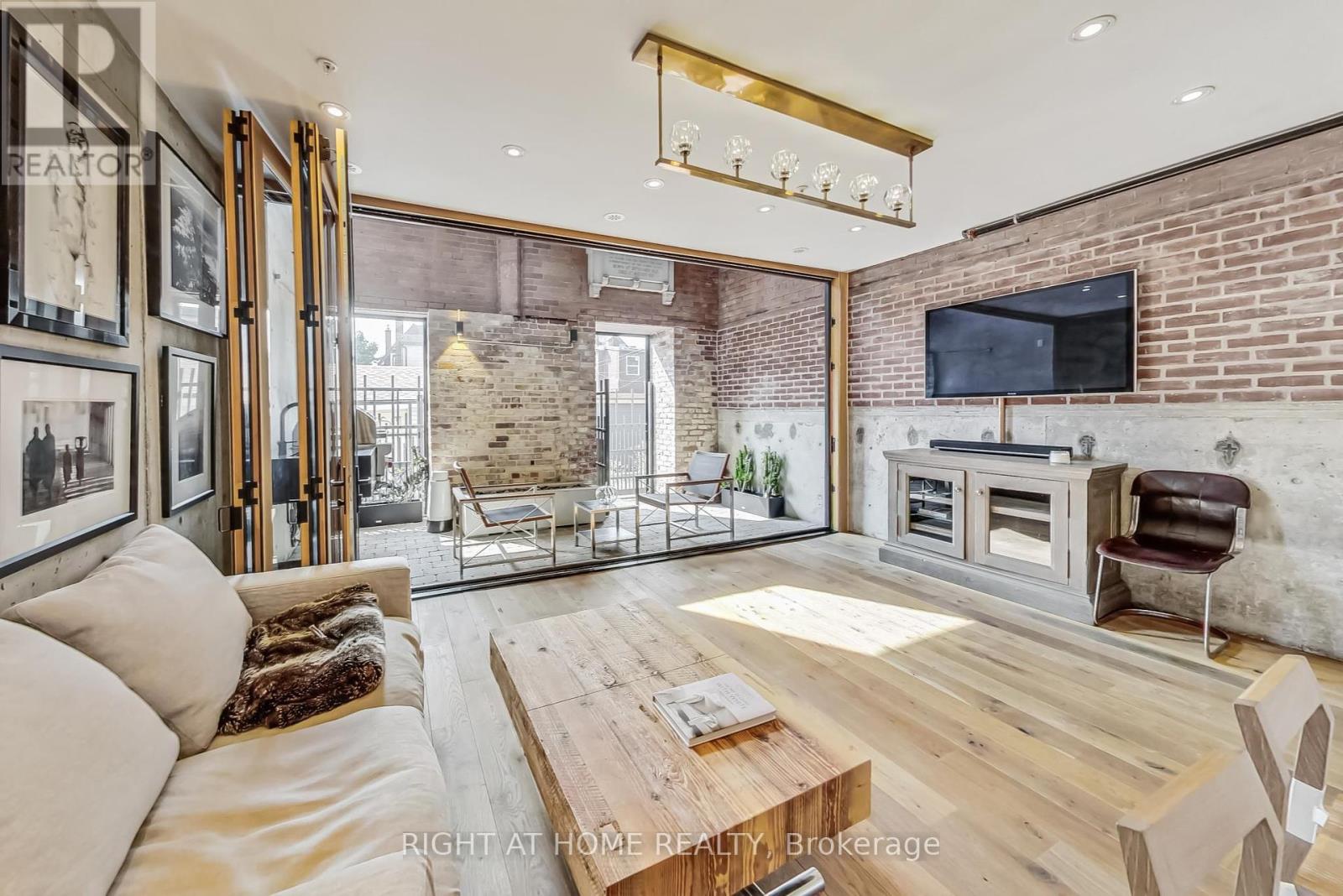 10 - 40 Westmoreland Avenue, Toronto, Ontario  M6H 2Z7 - Photo 6 - W12117512