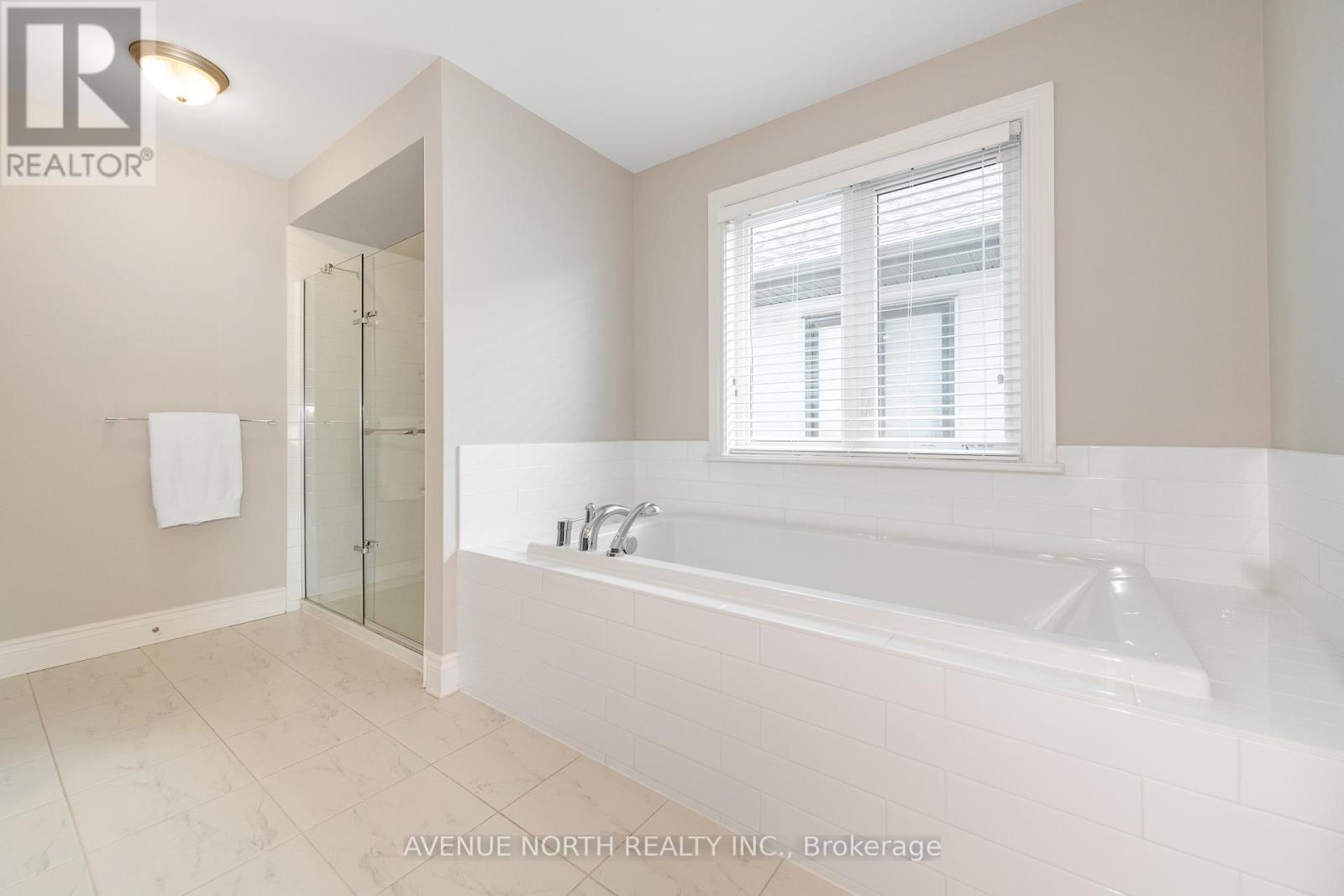 713 Carnelian Crescent, Ottawa, Ontario  K1X 0A9 - Photo 19 - X12117514