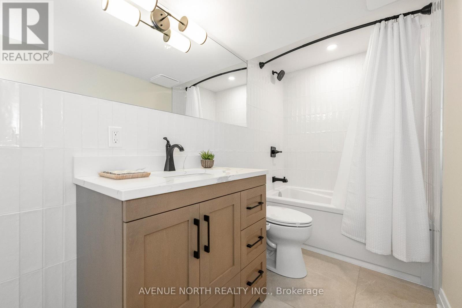 713 Carnelian Crescent, Ottawa, Ontario  K1X 0A9 - Photo 35 - X12117514