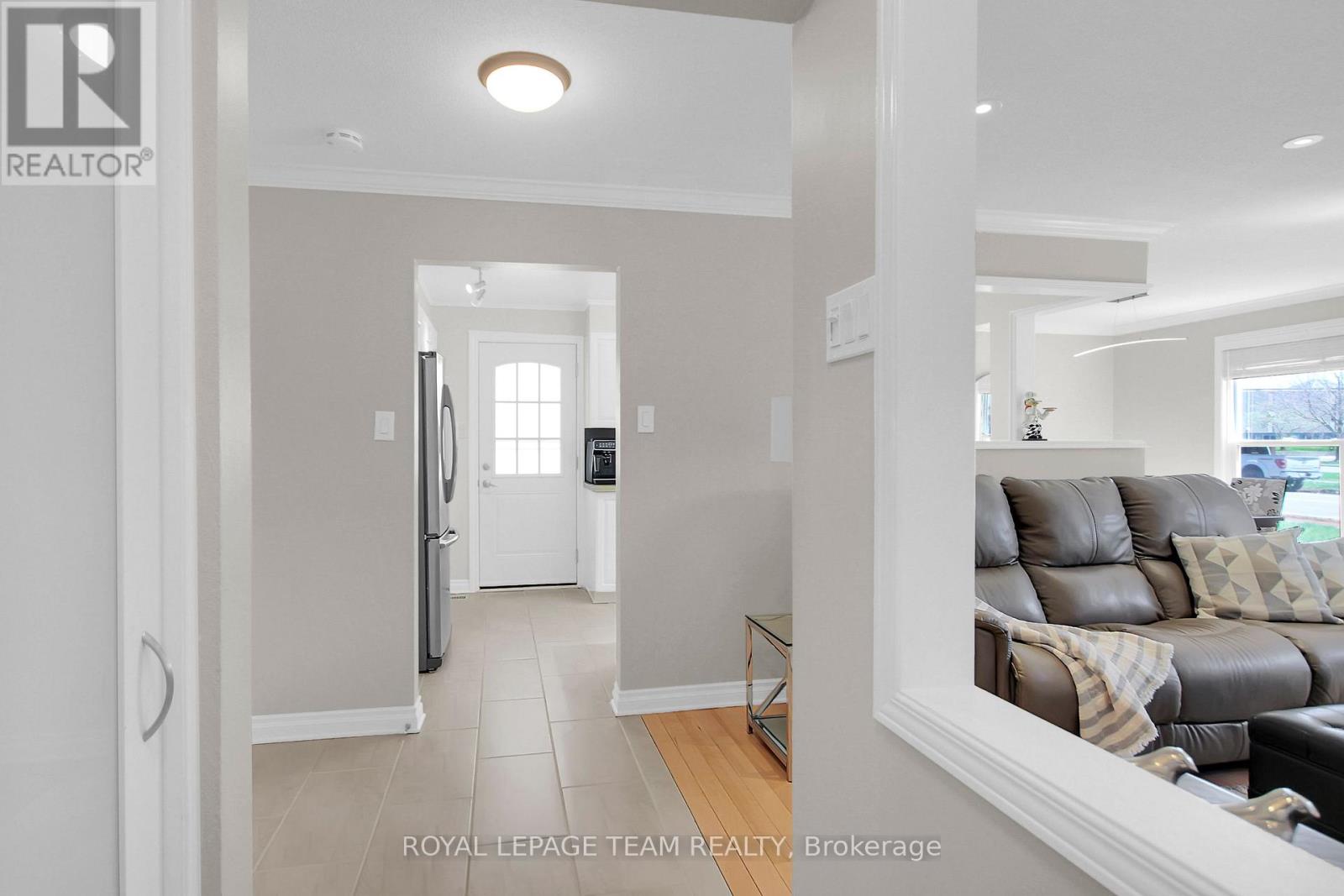 Property at 167 ABBEYHILL DRIVE image 4