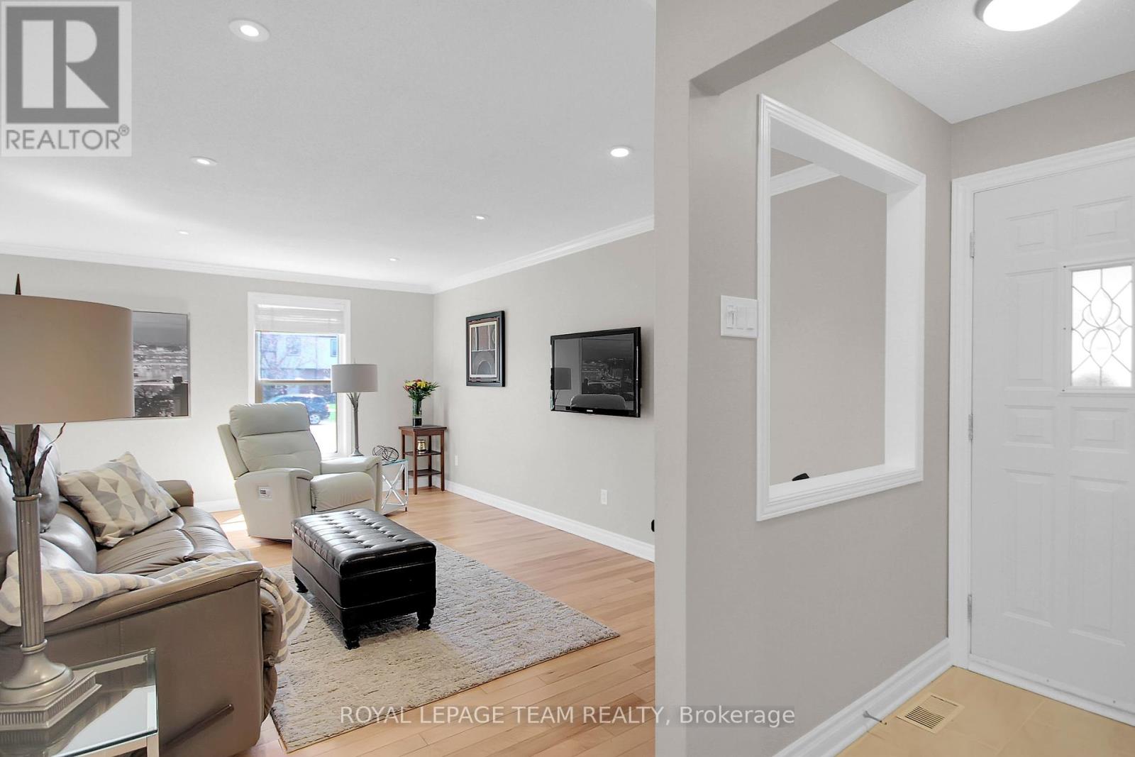 Property at 167 ABBEYHILL DRIVE image 5