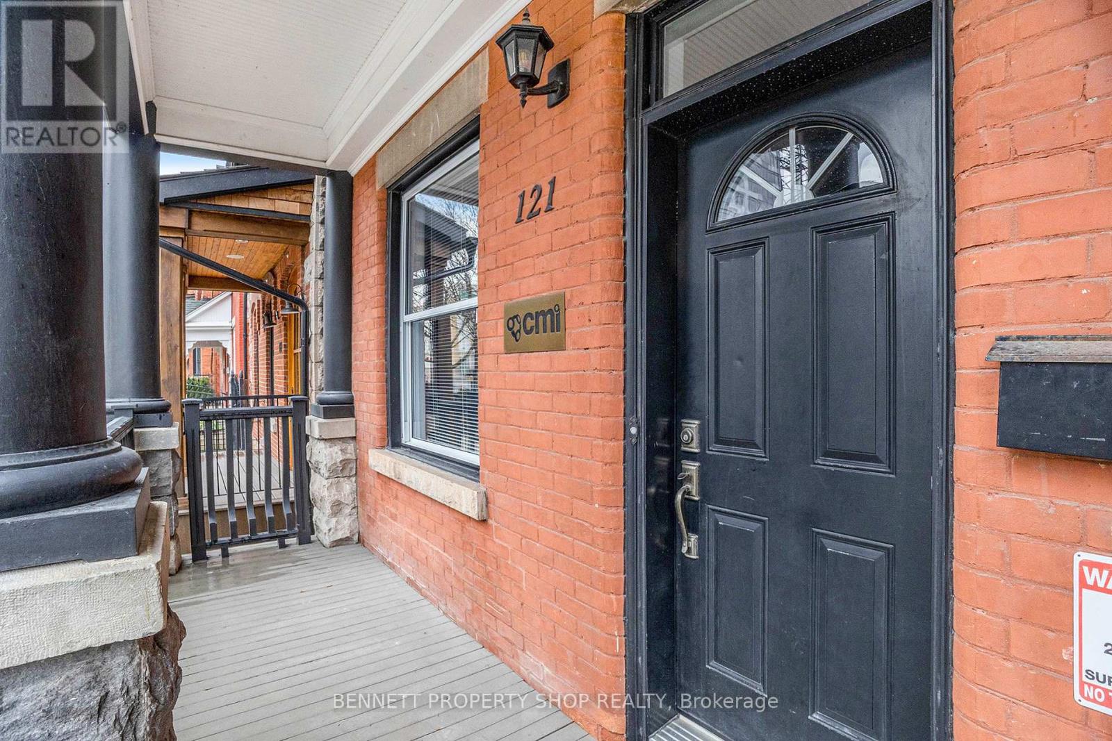 Property at 121 YORK STREET image 3