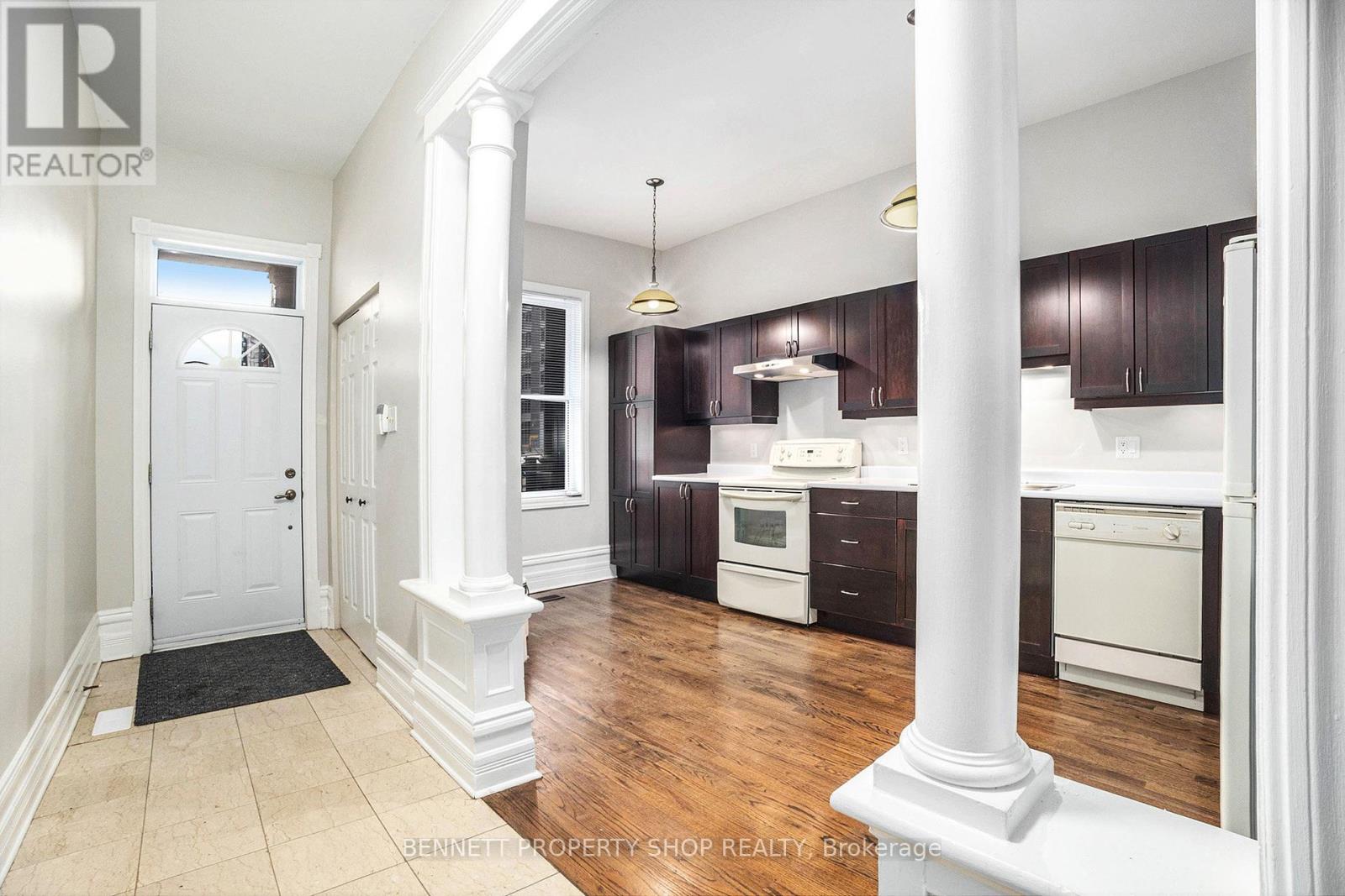 Property at 121 YORK STREET image 5