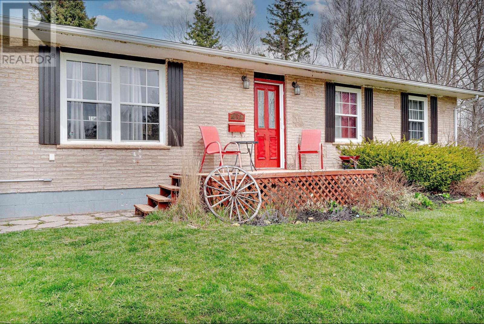 Property at 12 GLENCOVE Drive image 3