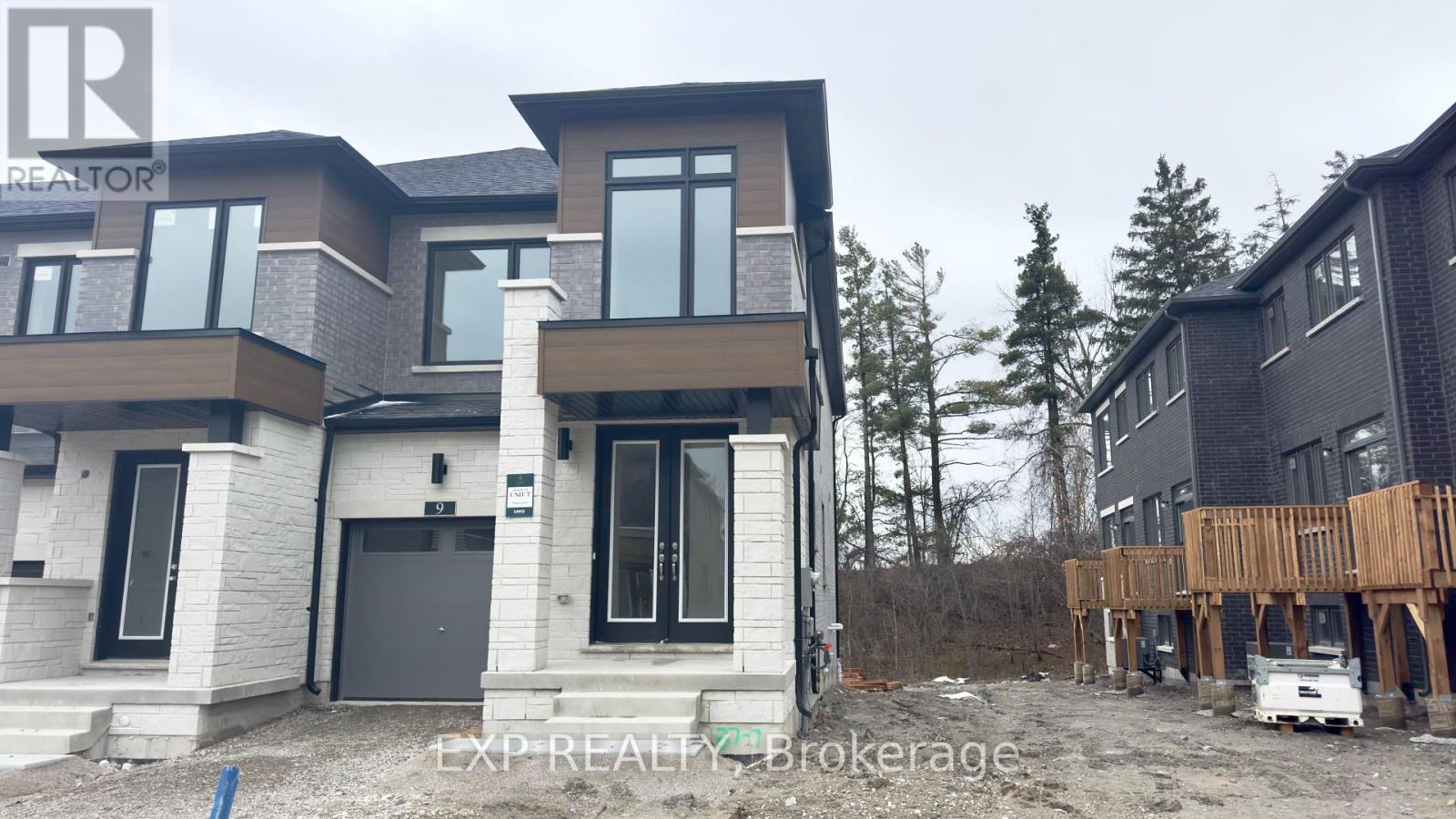 BLOCK 37 UNIT 7 - 9 RUMI COURT, Vaughan, Ontario