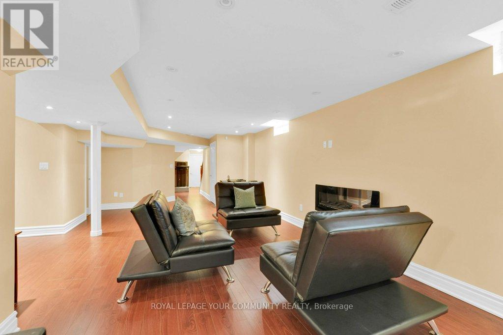 53 Via Jessica Drive, Markham, Ontario  L3R 4W7 - Photo 34 - N12117306