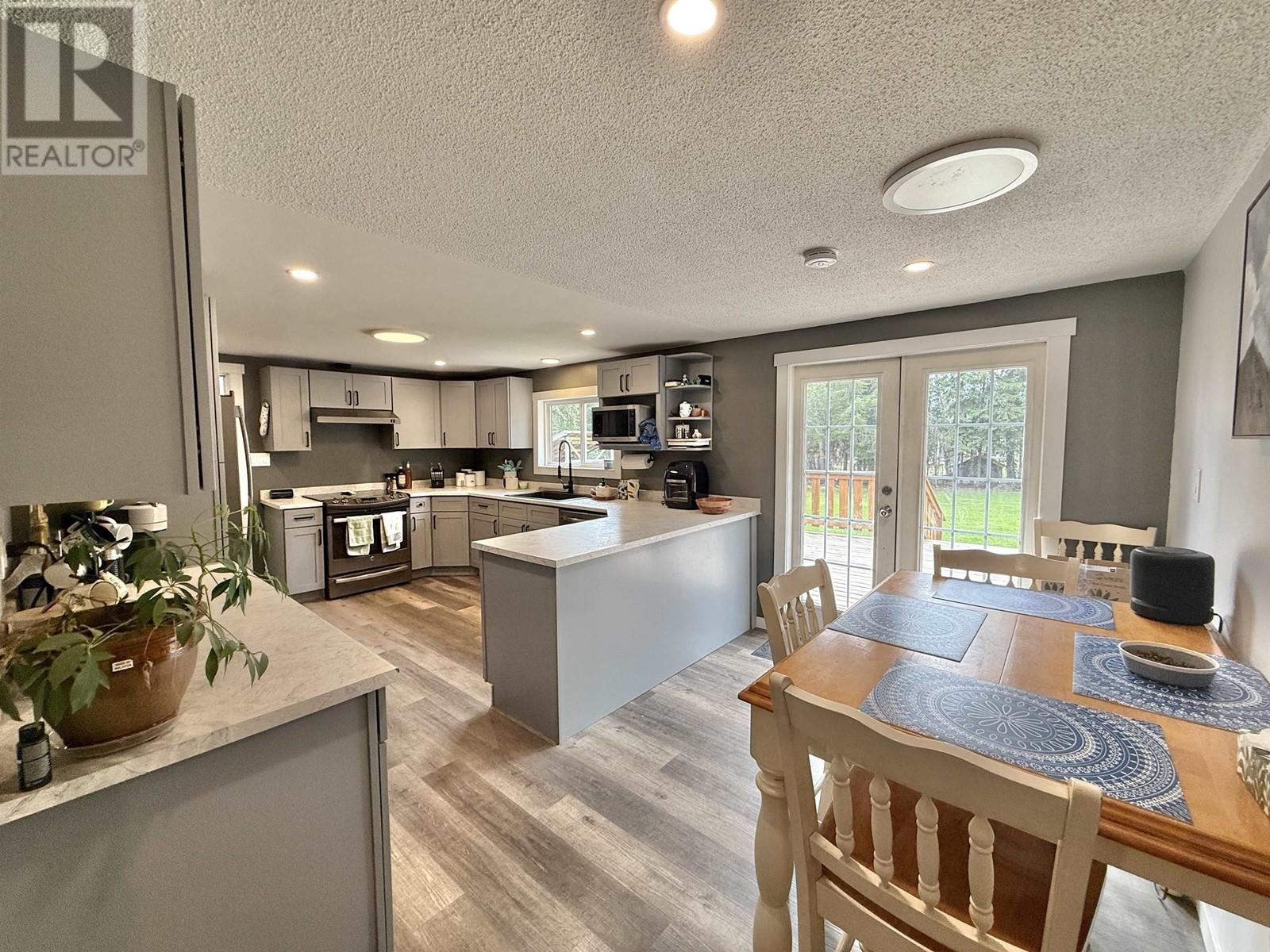 4007 Aird Road, Quesnel, British Columbia  V2J 6V8 - Photo 9 - R2997025