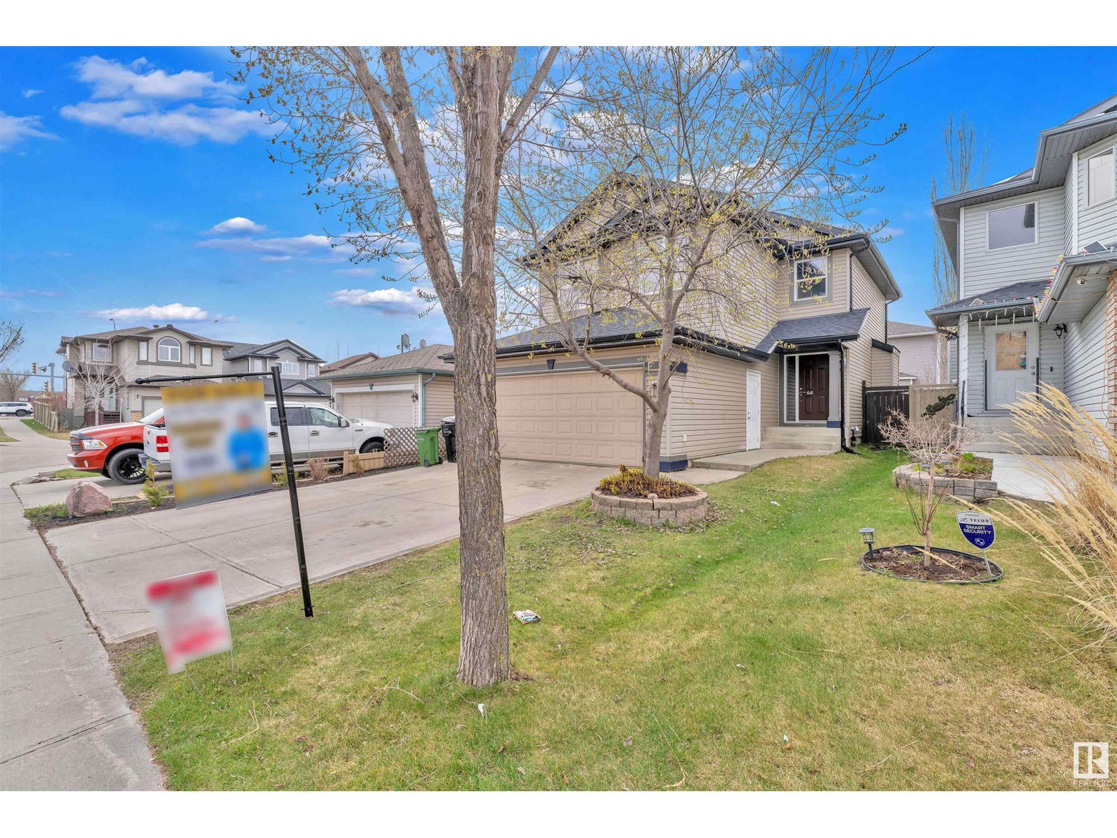 Property at 2408 32 street NW image 3