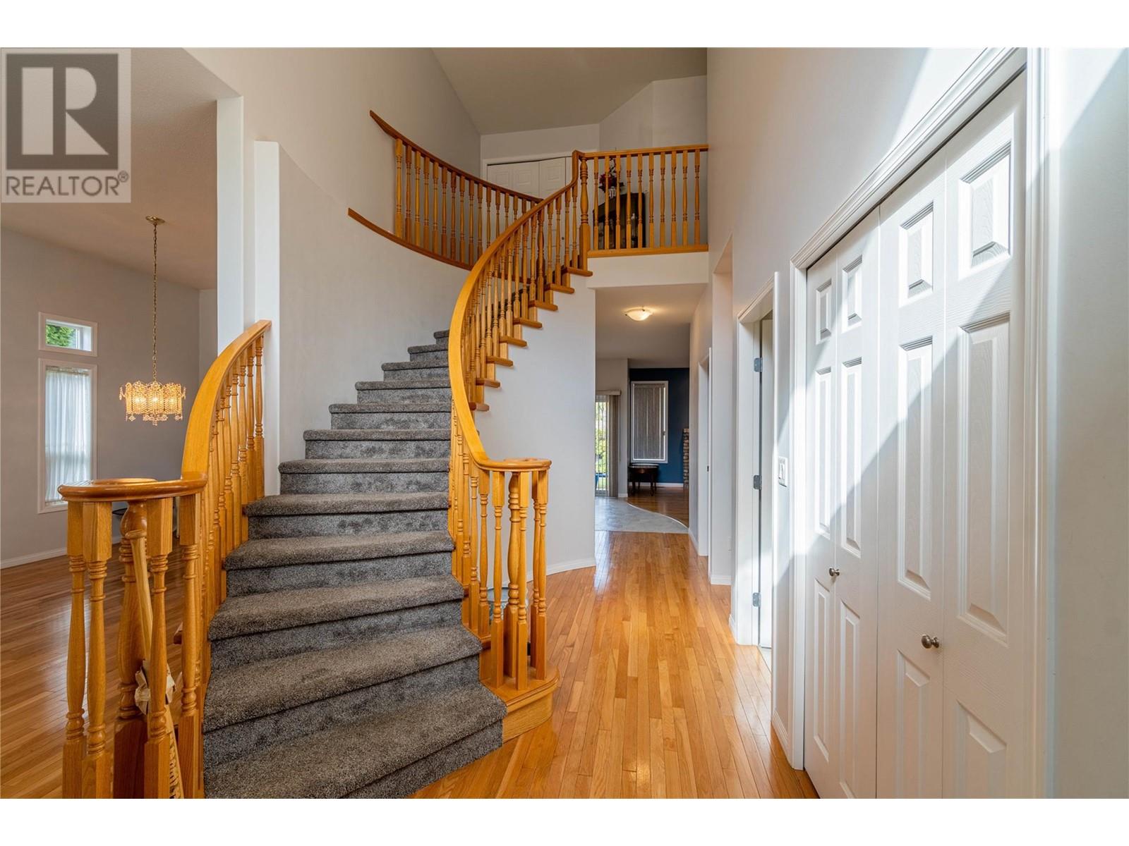 550 Mccurrach Place, Kamloops, British Columbia  V2B 8R1 - Photo 16 - 10345660