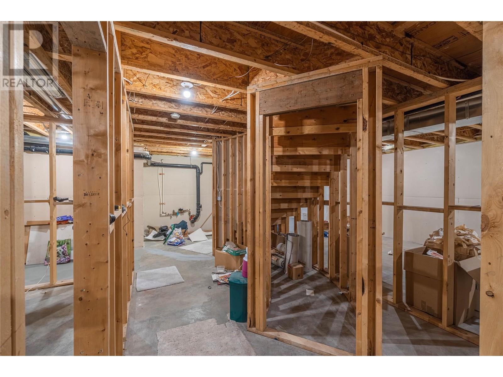 550 Mccurrach Place, Kamloops, British Columbia  V2B 8R1 - Photo 44 - 10345660