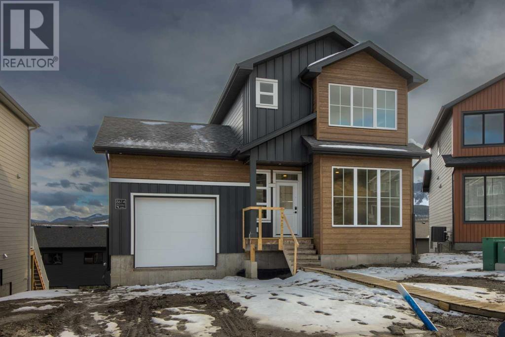 8614 25 Avenue, Coleman, Alberta  T0K 0M0 - Photo 1 - A2211481