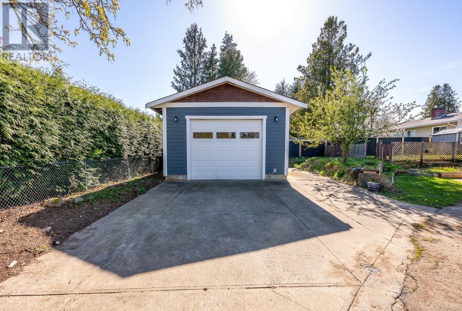 Property at 1815 Grieve Ave image 1