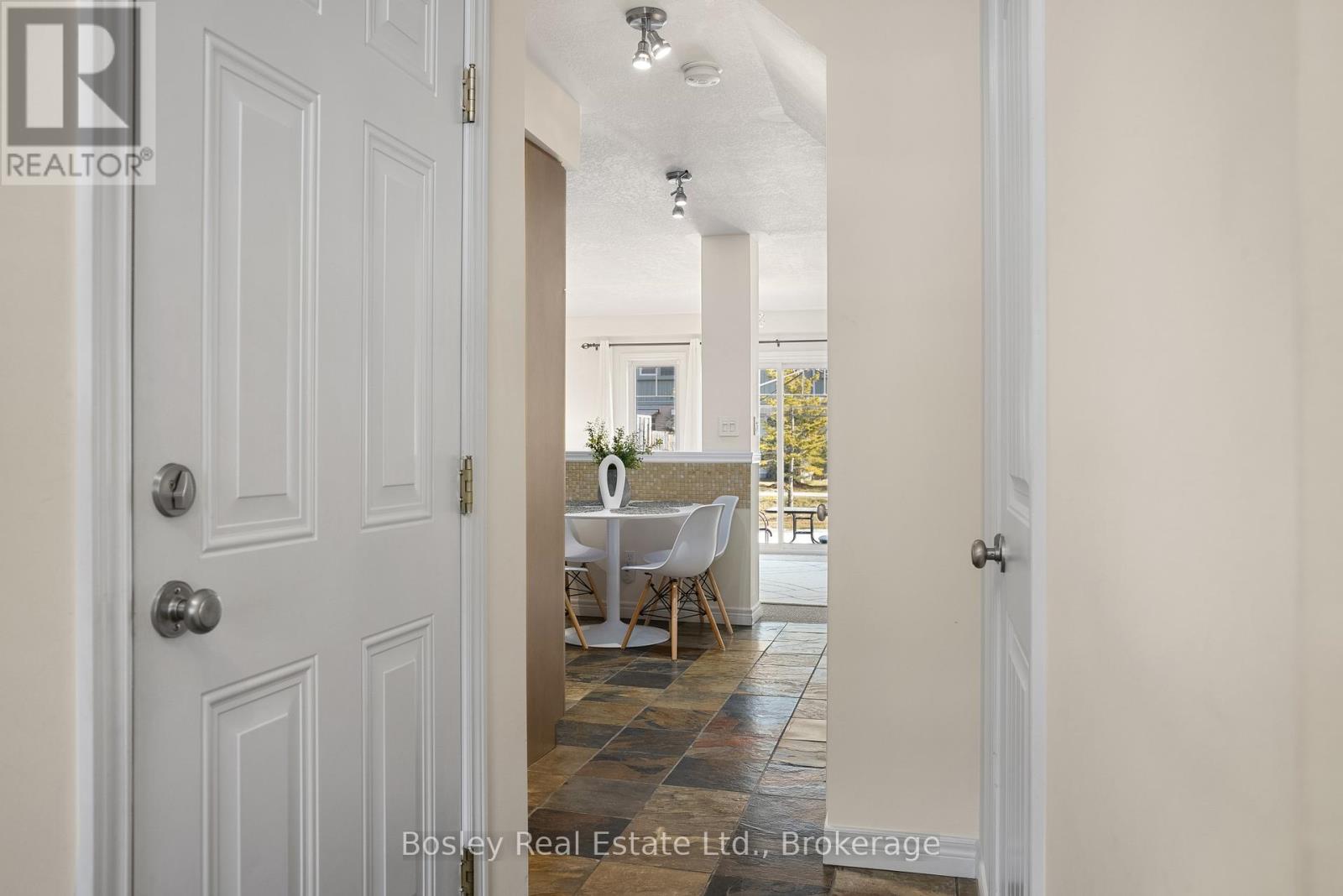 Property at 41 SILVER GLEN BOULEVARD image 3