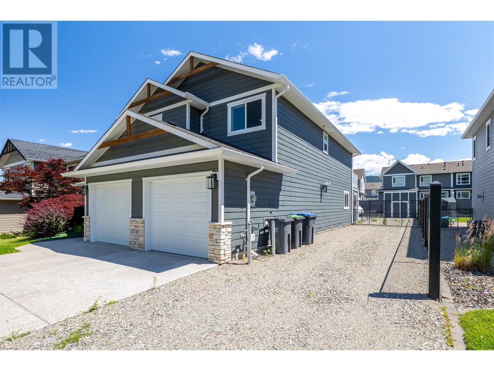 Property at 13023 Shoreline Drive image 2
