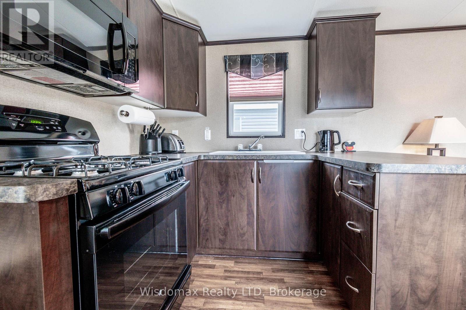 118 - 1501 Line 8 Road, Niagara-On-The-Lake, Ontario  L0S 1L0 - Photo 15 - X12117467
