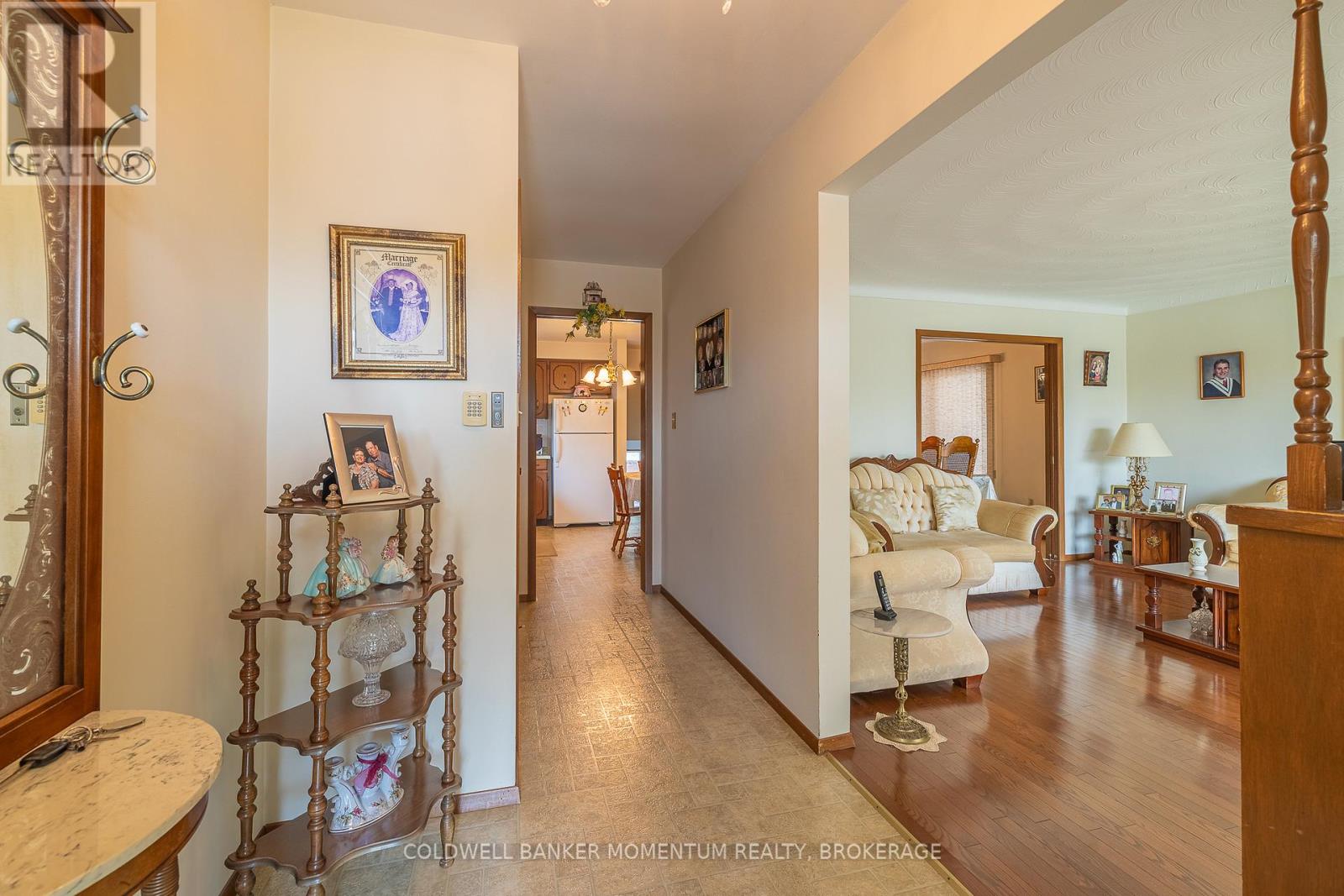 4177 Brookdale Drive, Niagara Falls, Ontario  L2H 2A9 - Photo 8 - X12117585