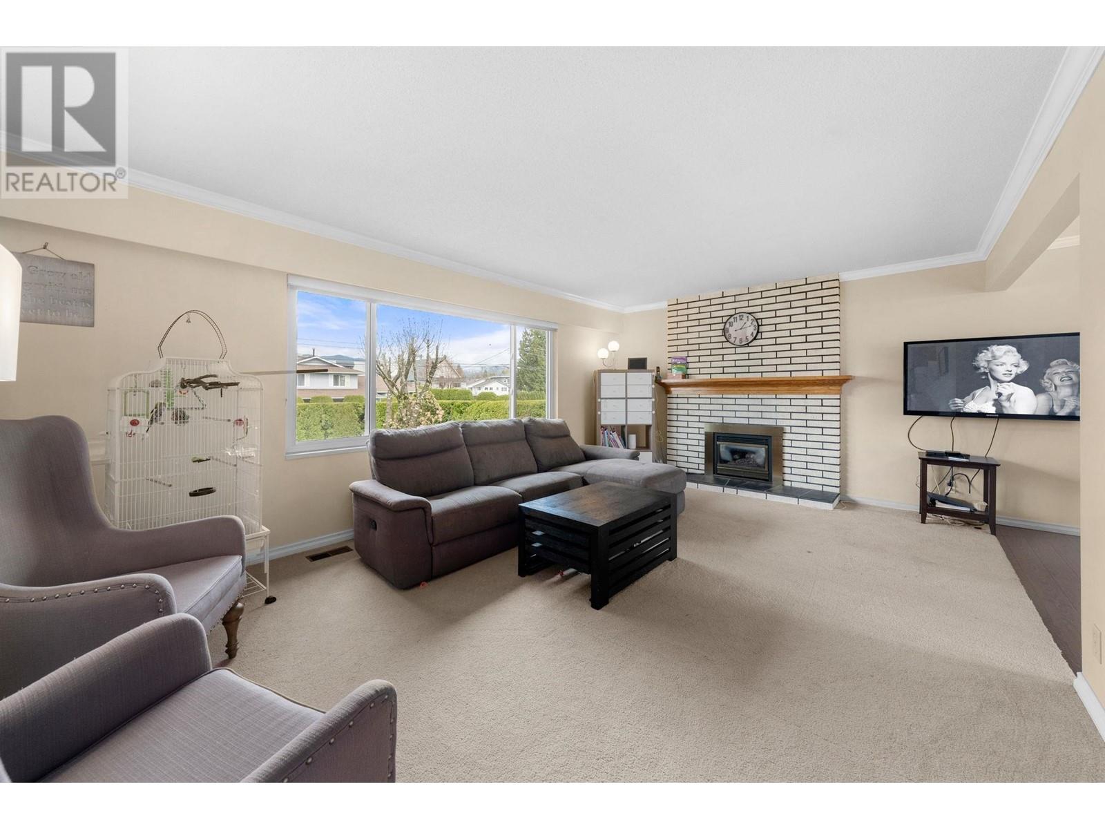1600 Cornell Avenue, Coquitlam, British Columbia  V3J 3A1 - Photo 2 - R2996350