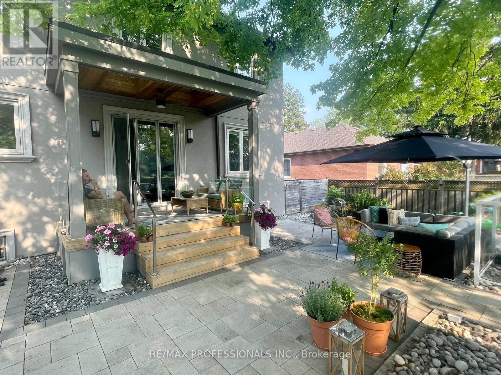 80 Haliburton Avenue, Toronto, Ontario  M9B 4Y4 - Photo 37 - W12117202