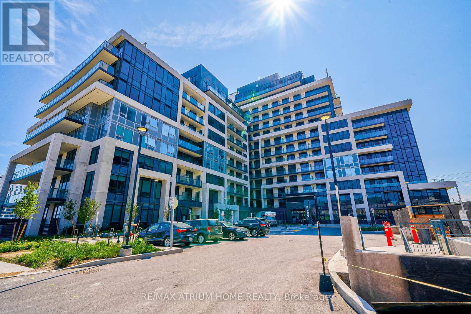 Property at 813 - 3200 WILLIAM COLTSON AVENUE image 5