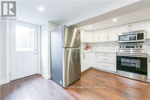 Lower - 601 Jane Street, Toronto, Ontario  M6S 4A3 - Photo 2 - W12117266