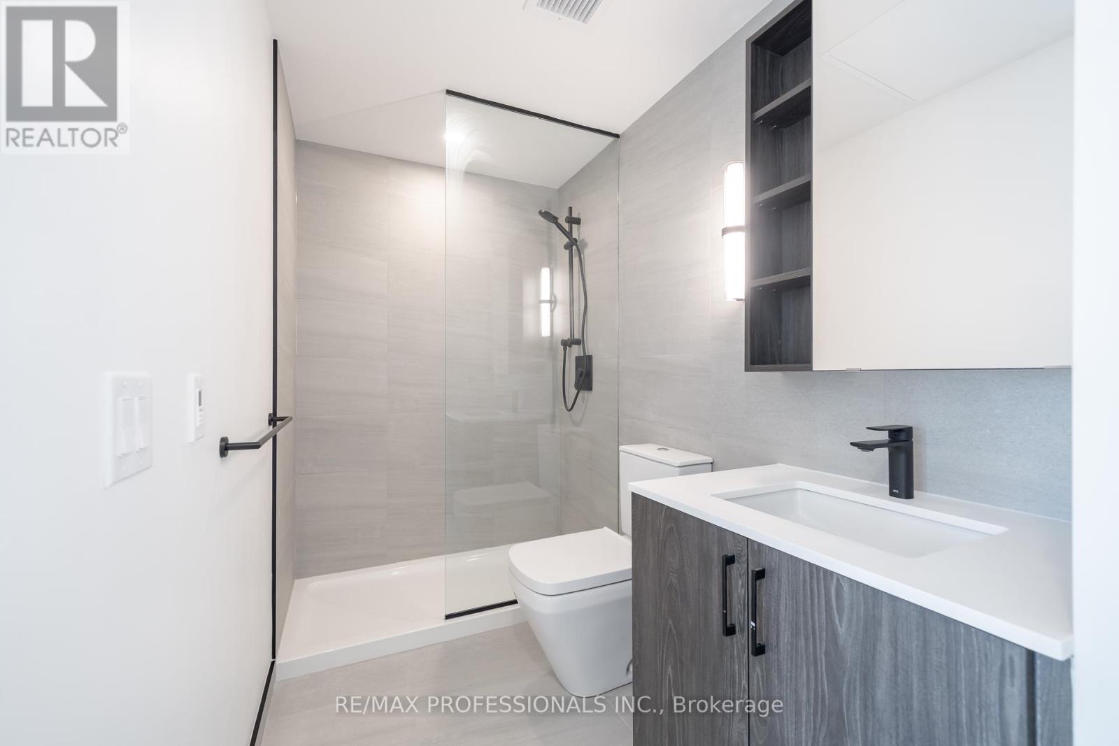 303 - 689 The Queensway, Toronto, Ontario  M8Y 1L1 - Photo 47 - W12117343