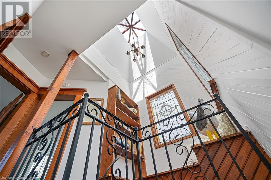 Property at 8 LUTHER Avenue image 3