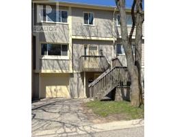 96 - 30 GREEN VALLEY DRIVE, Kitchener, Ontario