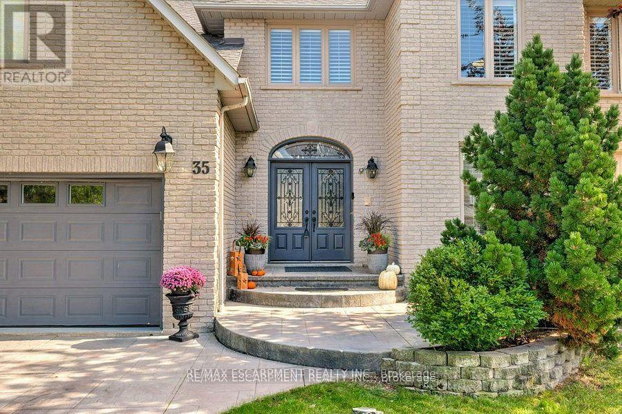 35 Lido Drive, Hamilton, Ontario  L8E 5E8 - Photo 2 - X12117376