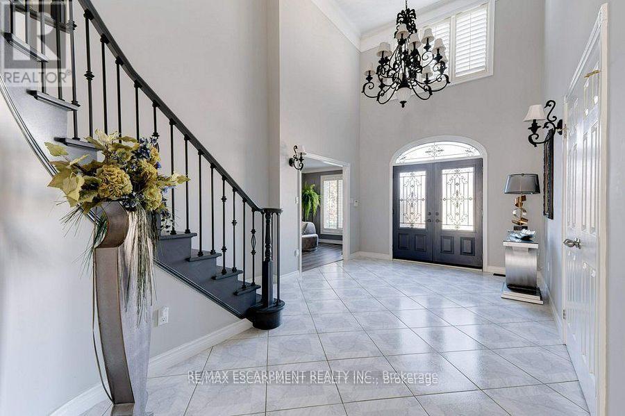 Property at 35 LIDO DRIVE image 3