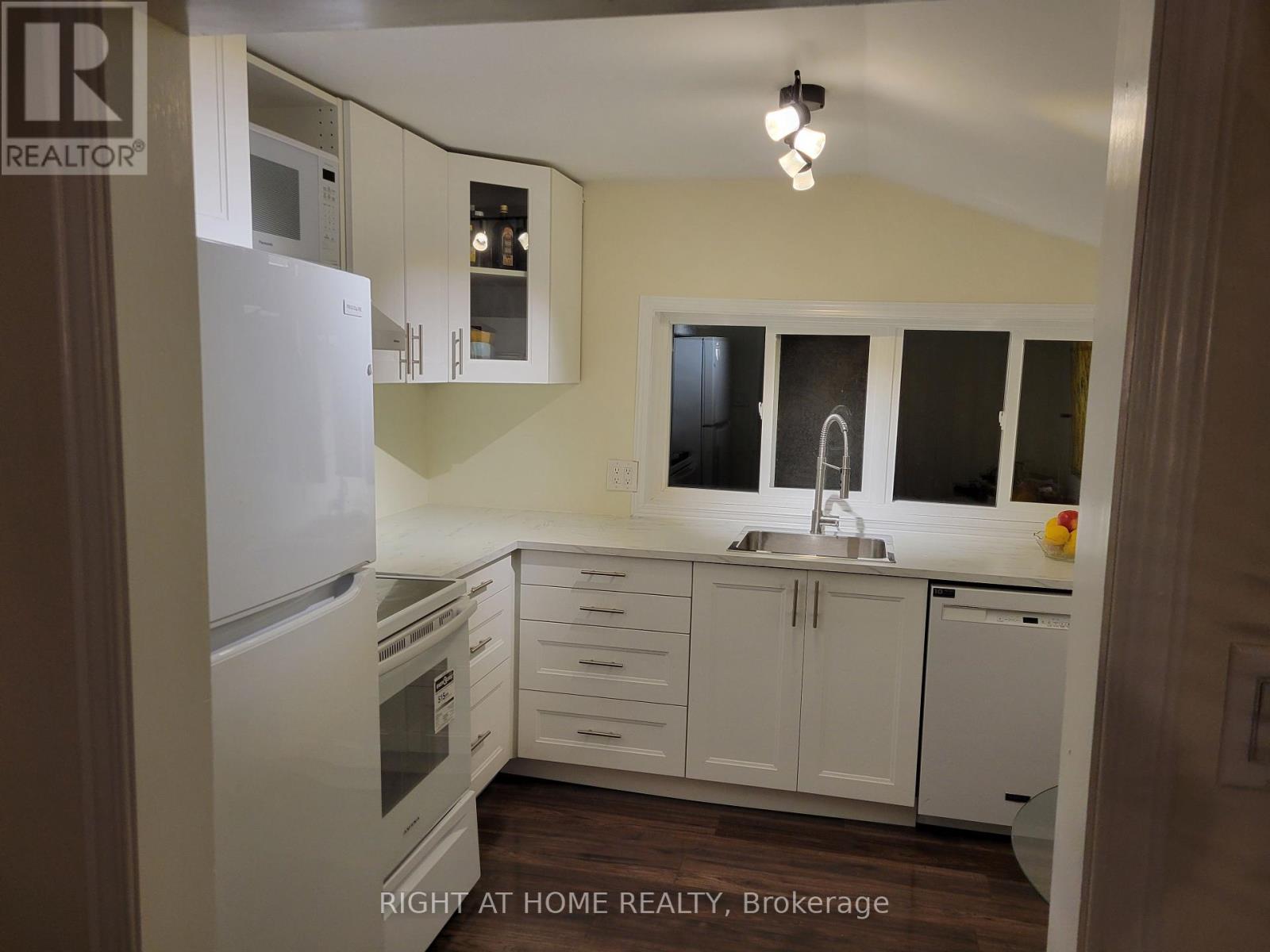 Property at 6 CIRCLE STREET image 5
