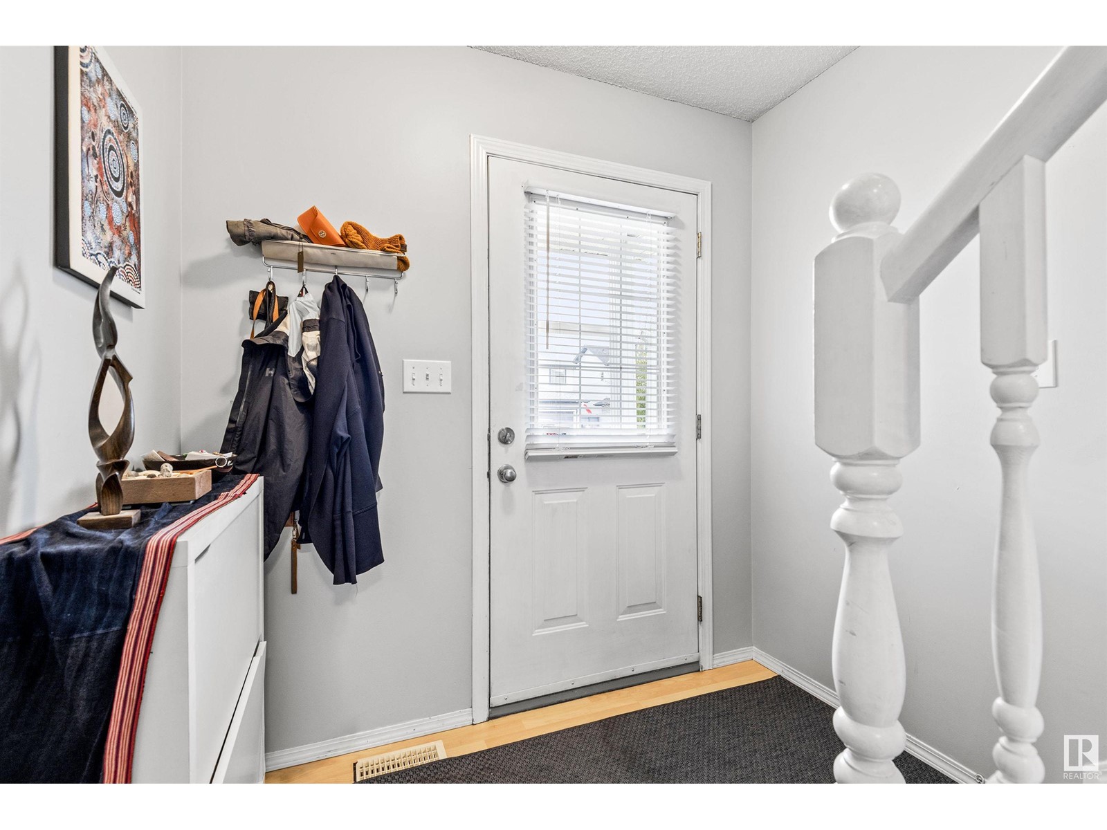 Property at 13856 37 ST NW image 5