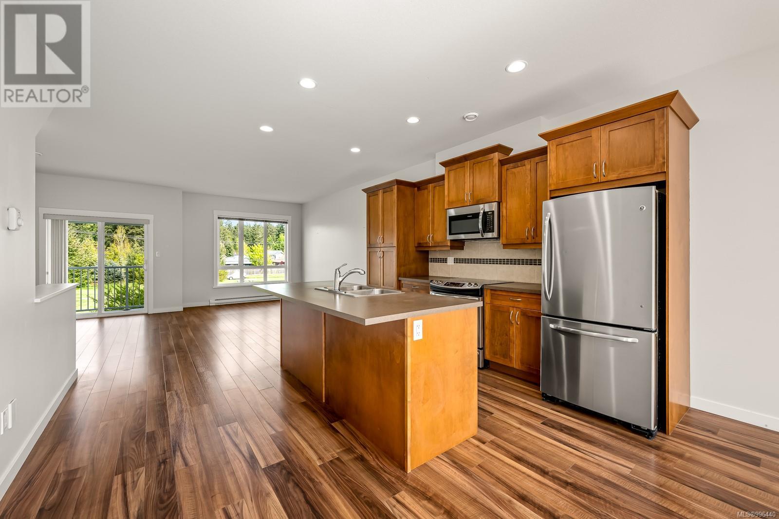 Property at 19 700 Lancaster Way image 2