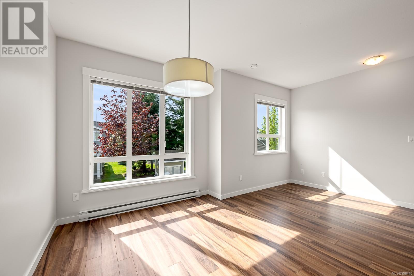 Property at 19 700 Lancaster Way image 3